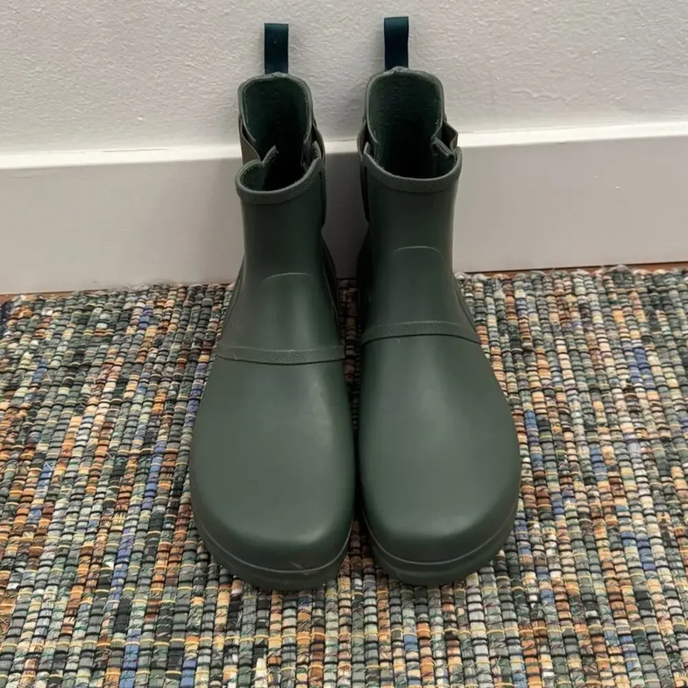 XeroShoes Women's Gracie Minimalist Rain Boot in Hunter Green Size 10